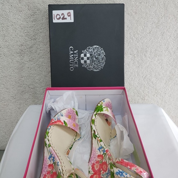 Vince Camuto Sandals Womens 9M Floral Wedge Ankle Strap White Multicolor Heels - Picture 7 of 7